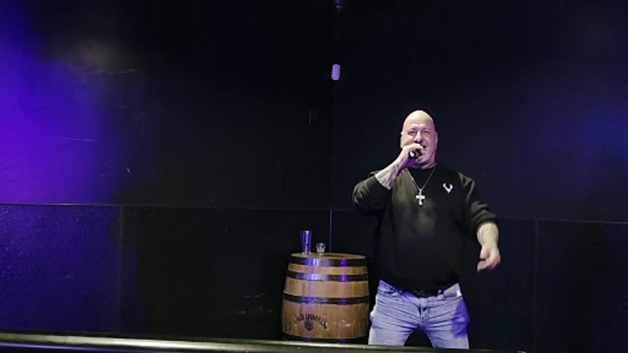 HOLLYWOOD UNDEAD - HEAR ME NOW (PERFORMED LIVE AT THE WESTERNER)