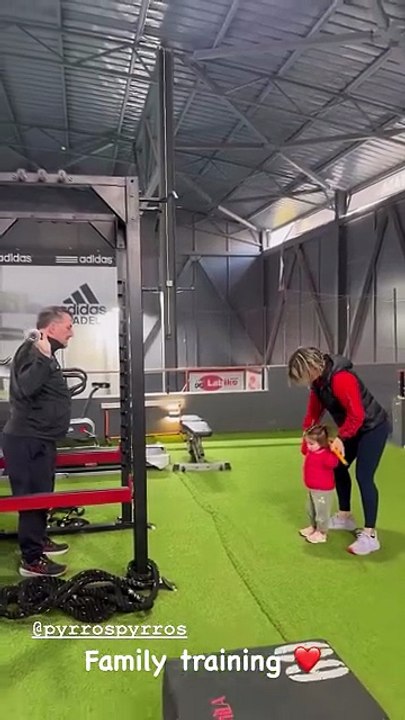 Πύρρος Δήμας: Το υπέροχο βίντεο από την εξόρμησή του στο γυμναστήριο μαζί με την 1,5 έτους κόρη του