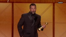 Noah Wyle reçoit le Golden Globe du Meilleur acteur dans une série dramatique The Pitt