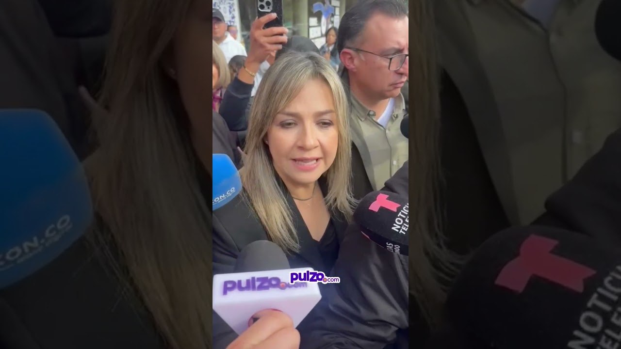 "Colombia no se arrodilla" Vicky Dávila saliendo de la Fundación Santa Fe