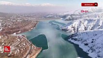 Erzincan Göyne Baraj gölünün yüzeyi buz tuttu