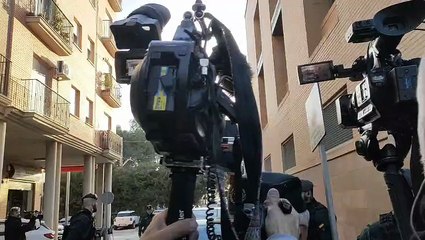 Salomé Pradas arribant al jutjat de Catarroja