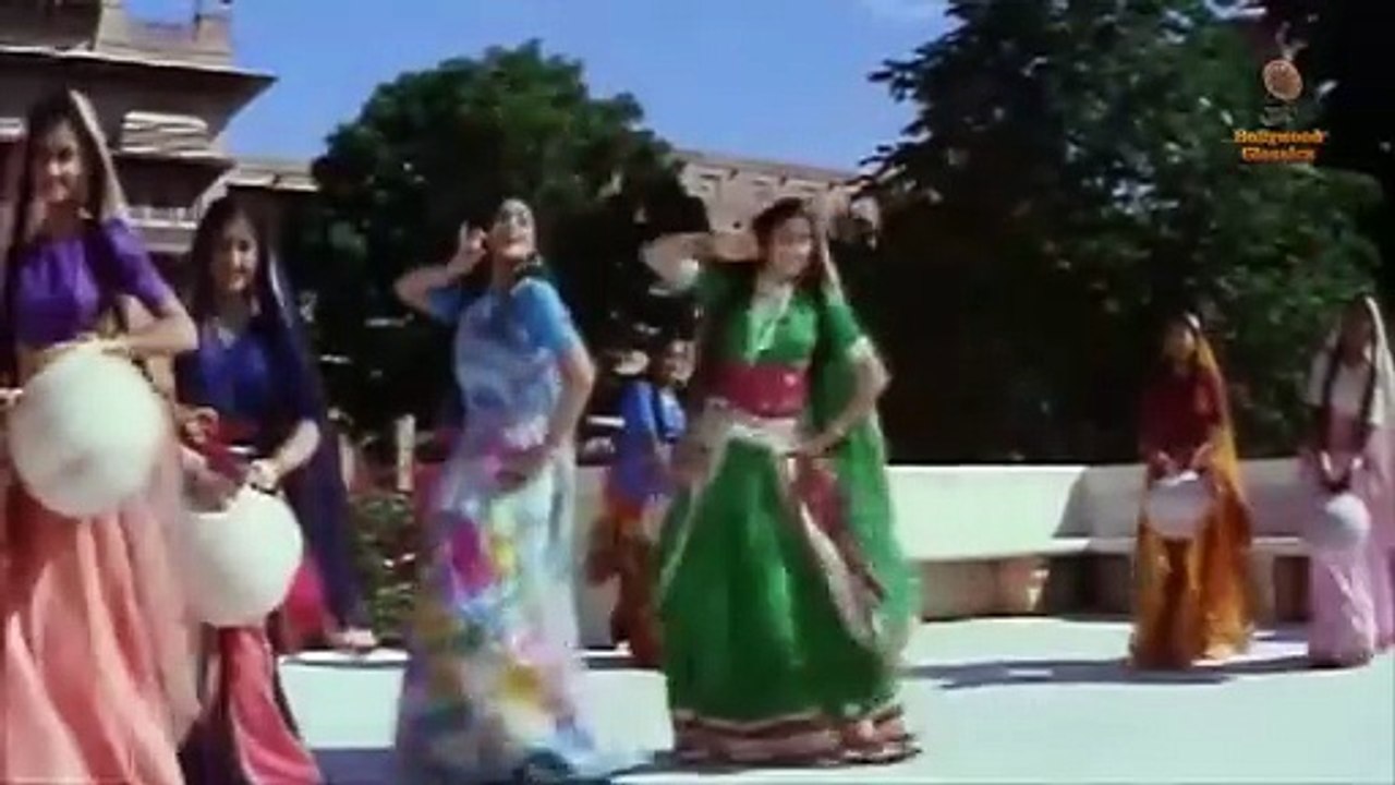 Chham Chham Barso Paani - Video Song | Kshatriya | Meenakshi Sheshadri, Vinod Khanna | Romantic Song