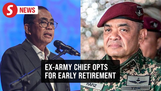 Ex-Army chief opts for early retirement to allow selection of new Armed Forces chief, says Khaled