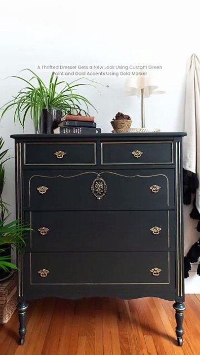 Green and Gold Dresser Makeover | How to Add Gold Accents to Painted Furniture using Gold Pen Marker