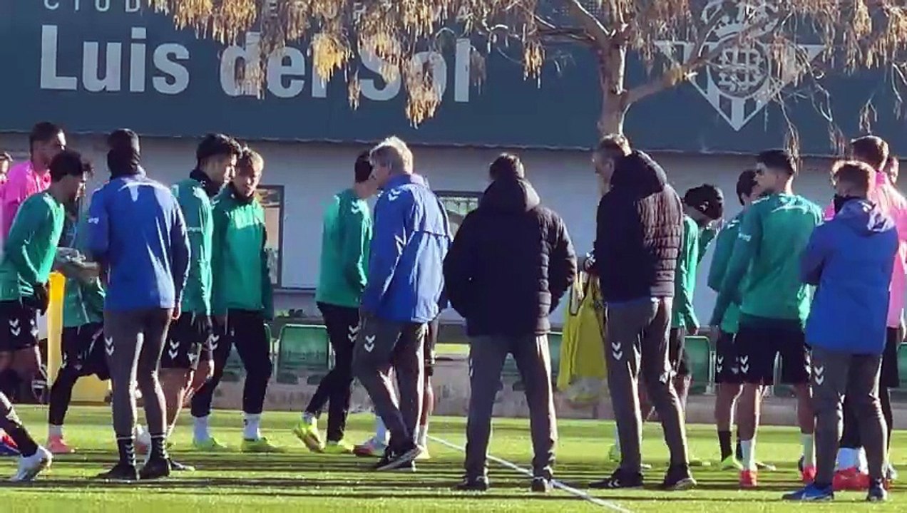 Pellegrini prepara los octavos ante el Elche sin Ángel Ortiz, Junior y Cucho