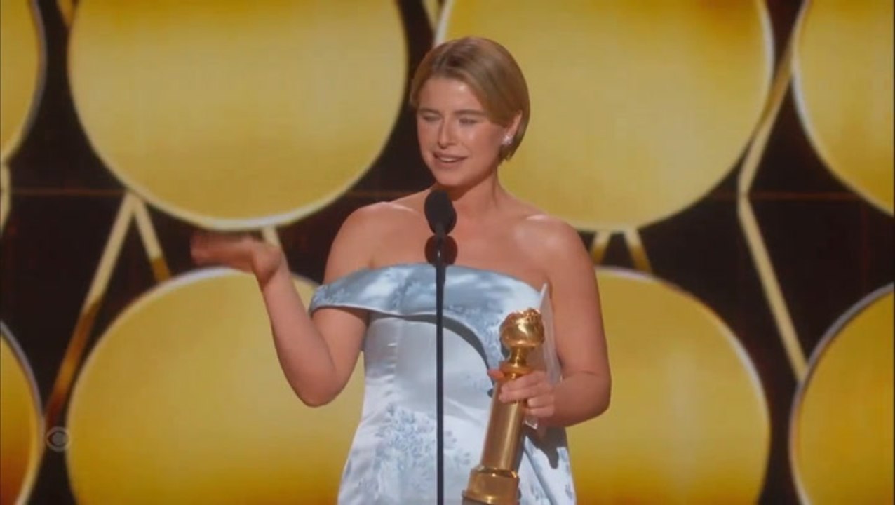 Jessie Buckley thanks soup and Julia Roberts in triumphant Golden Globes speech