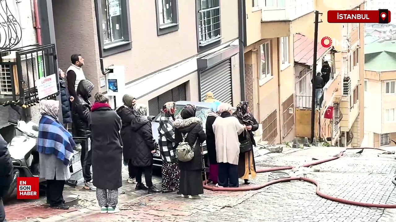 Kağıthane’de dar sokaklar nedeniyle yangına müdahale güçlükle yapıldı
