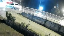 Kazayı yaptı, aracını bırakıp kaçtı