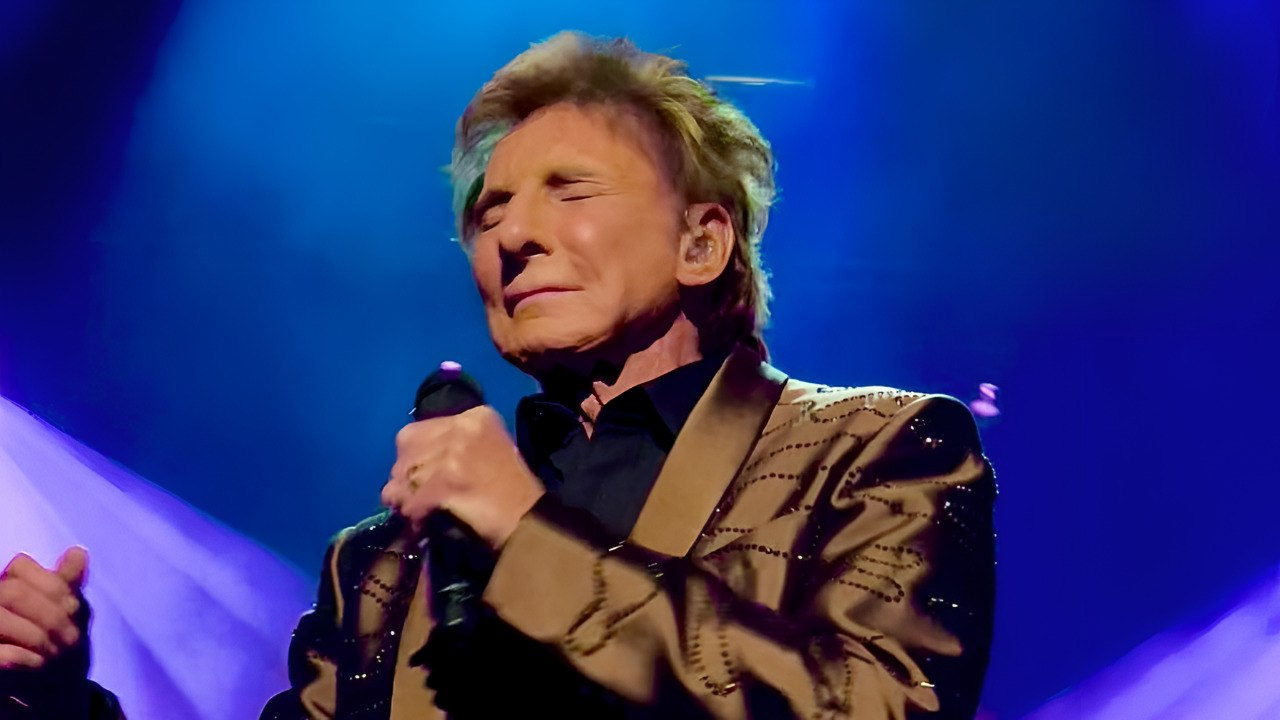 Barry Manilow Shuts Down January Concerts After MRI Diagnosis, Tells Fans ‘Get Tested’
