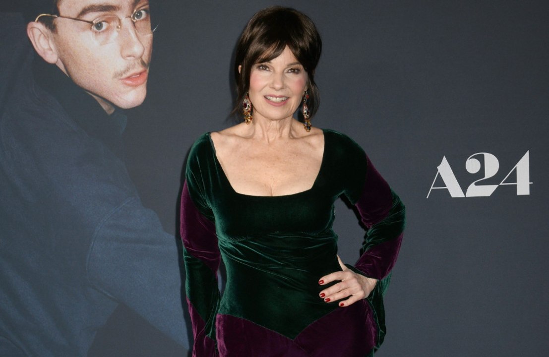 Fran Drescher lobt 'entzückenden' 'Marty-Supreme'-Co-Star Timothée Chalamet