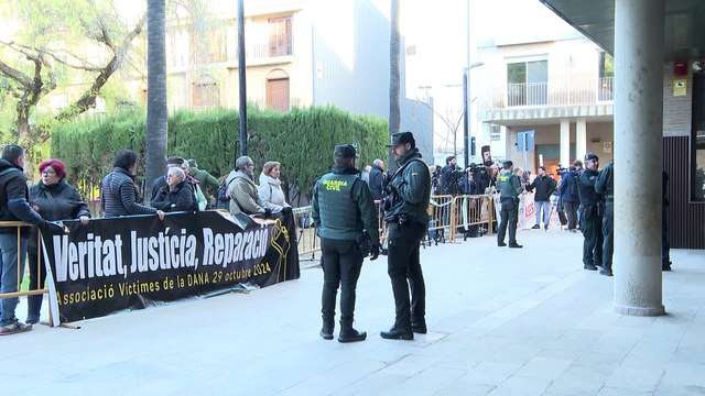 Pradas cree que Mazón se entrometió en la medida del confinamiento y Cuenca lo niega