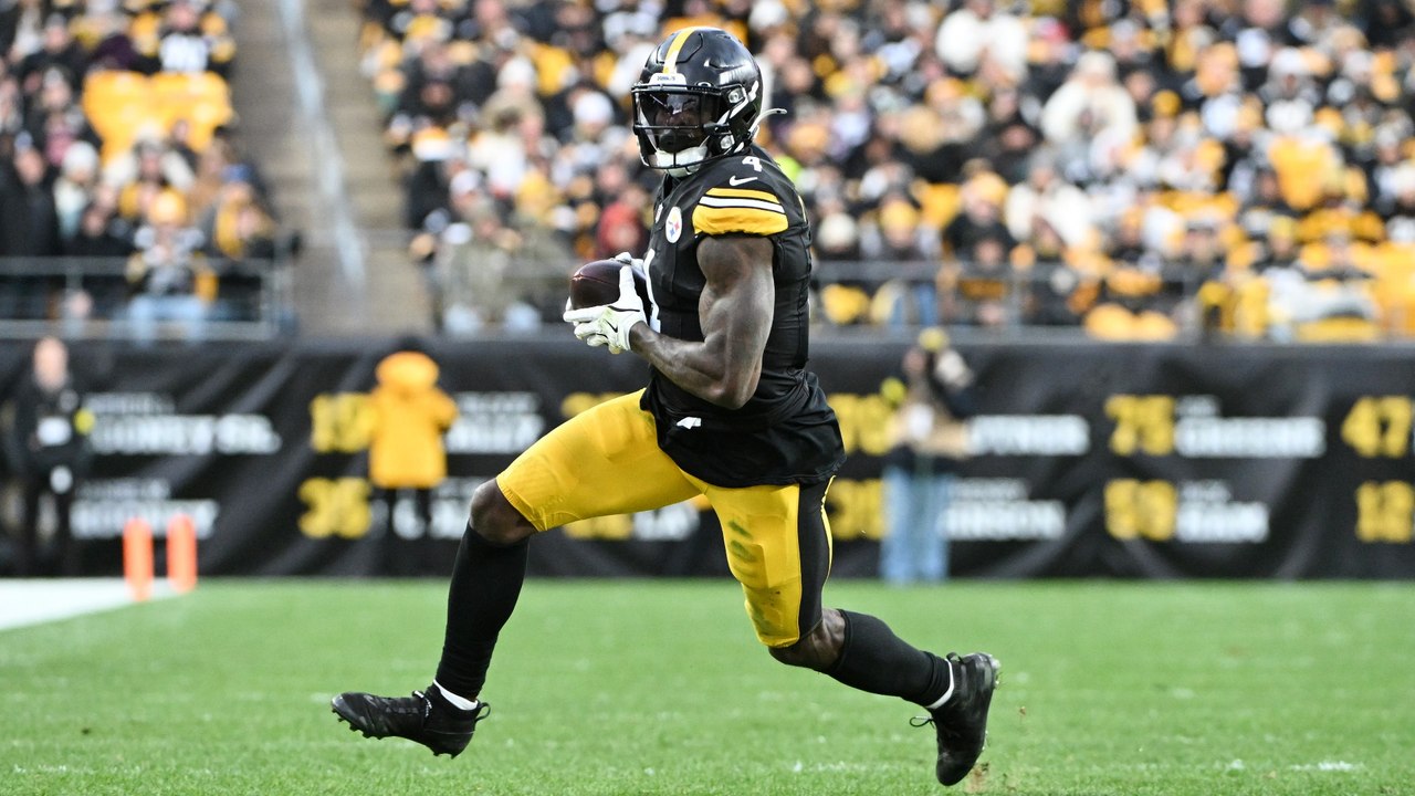 Texans vs. Steelers: Player Props & Betting Odd...
