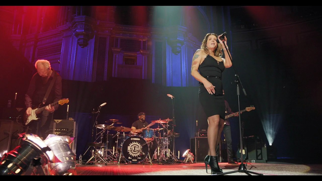 Close to My Fire (Slackwax cover) - Beth Hart (live)