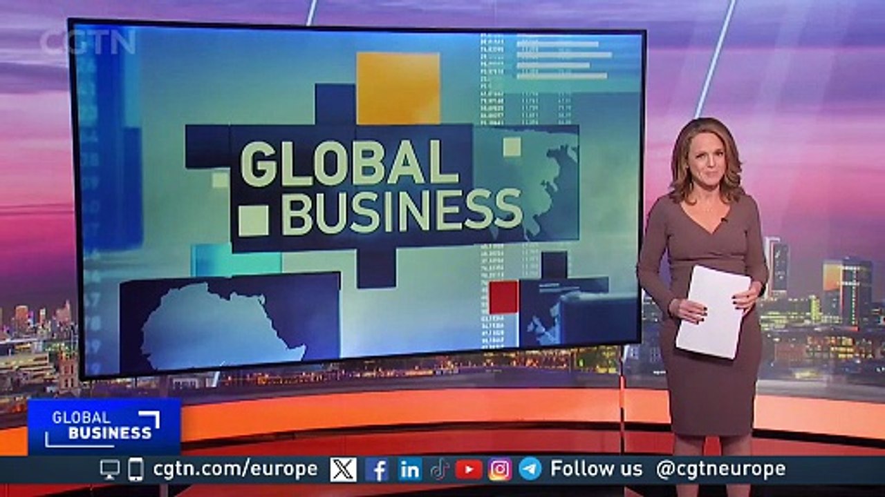 How Can Job Seekers Stand Out in a Saturated Market?