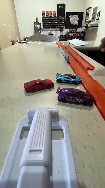 Desafios con hot wheels, los mejores derrapes #primitivecustoms #pistasdecarton #derrape #Mexica