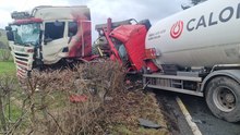 Calor Gas lorry in three vehicle pile up near Machynlleth