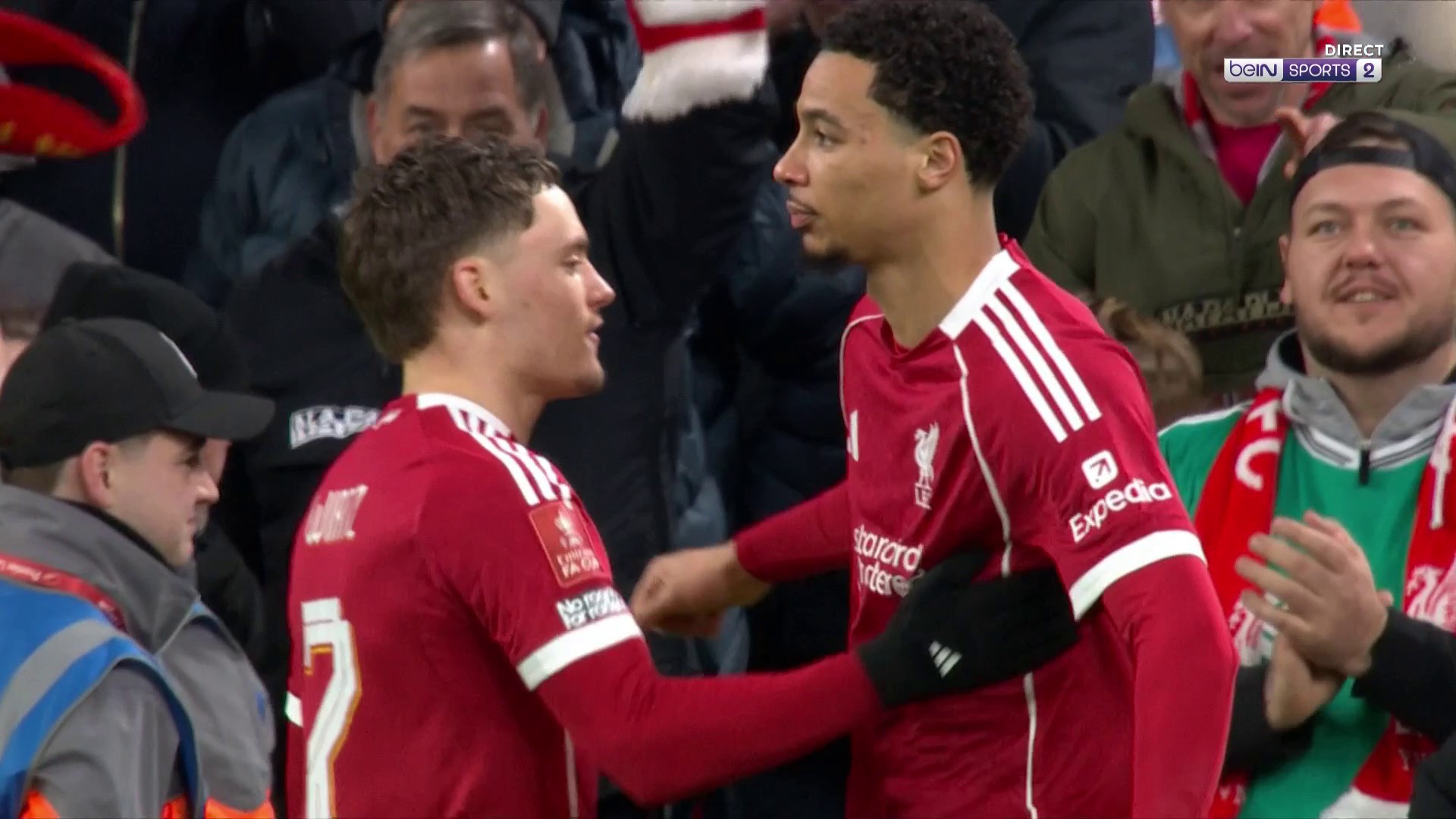 FA Cup : Wirtz nettoie la lucarne après une passe géniale d'Ekitike !