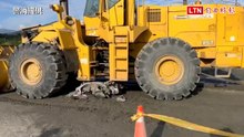 台東砂石場推土機倒車未注意 老廠長巡工地遭輾斃