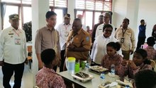 Momen Wapres Gibran Tinjau Sekolah Rakyat Biak Numfor