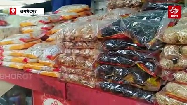 तिल और गुड़ की खुशबू से महक उठा जमशेदपुर, जानें कितने में बिक रहा तिलकुट