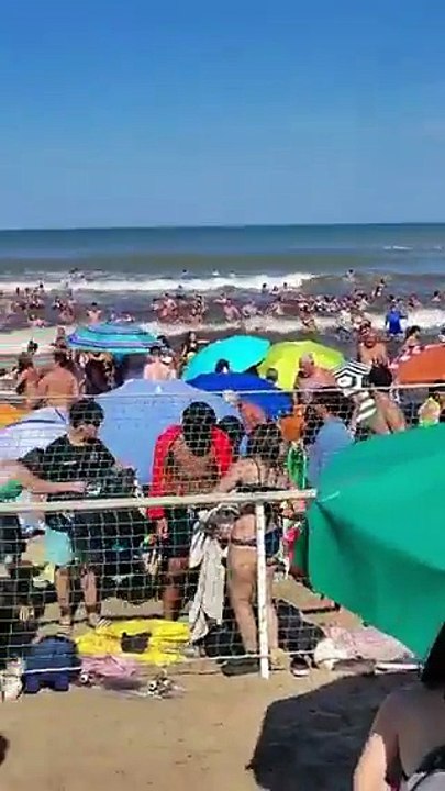 Una “ola gigante” arrasó la playa de Santa Clar...