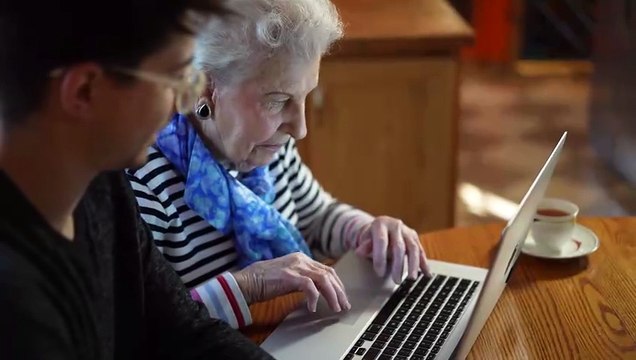 CAREGIVER 2026: Bonus da 400€ al Mese! Requisiti ISEE e nuove tutele lavoro