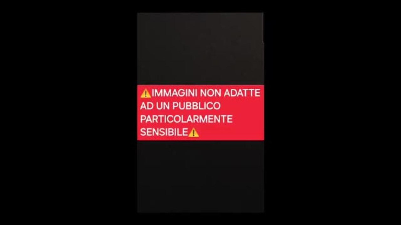 Foggia, cerca di rubare un'auto e viene picchiato per strada: il video diventa virale
