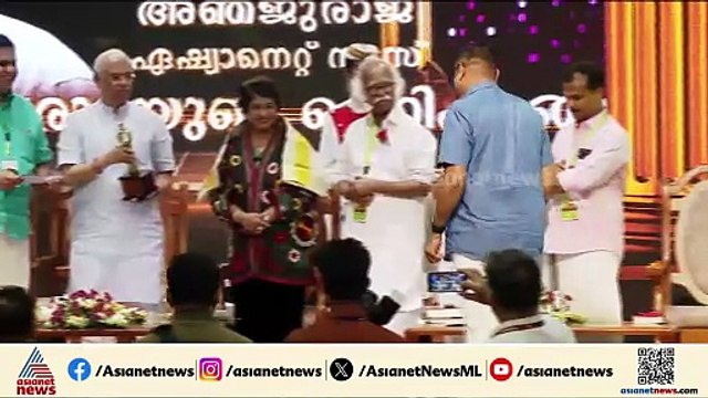 നിയമസഭാ മാധ്യമ അവാർഡുകൾ ഏറ്റുവാങ്ങി ഏഷ്യാനെറ്റ് ന്യൂസ് ചീഫ് റിപ്പോർട്ടർമാരായ അഞ്ജു രാജും KM ബിജുവും