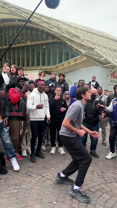 Cristiano's challenge 2m68⚽️😳 incredible reaction