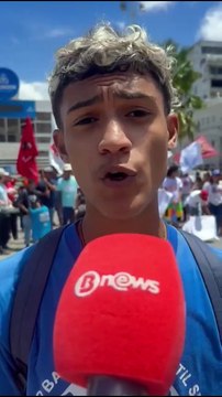 Estudantes fazem novo protesto contra aumento da tarifa de ônibus em Salvador