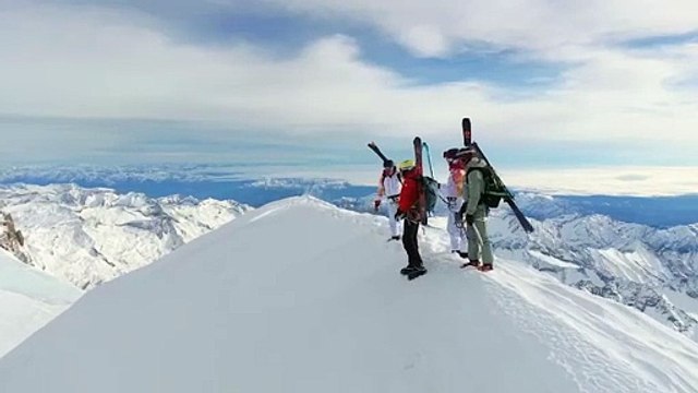 Milano Cortina 2026, la fiaccola olimpica arriva sul Monte Rosa: il punto più alto del suo viaggio