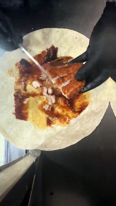 French Tacos Viande & Frites & Sauce Gruyère. #BR3 #Tacos #Foodie #Foodlover #Frenchfood