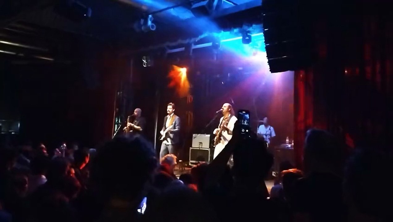 Donny Benét: Forbidden Love (live in Berlin)