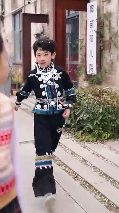 I dream every night that my brother is kissing me, but I don't know that this is not a dream