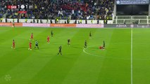 Al-Ittihad - Fabinho se sacrifie et prend un rouge