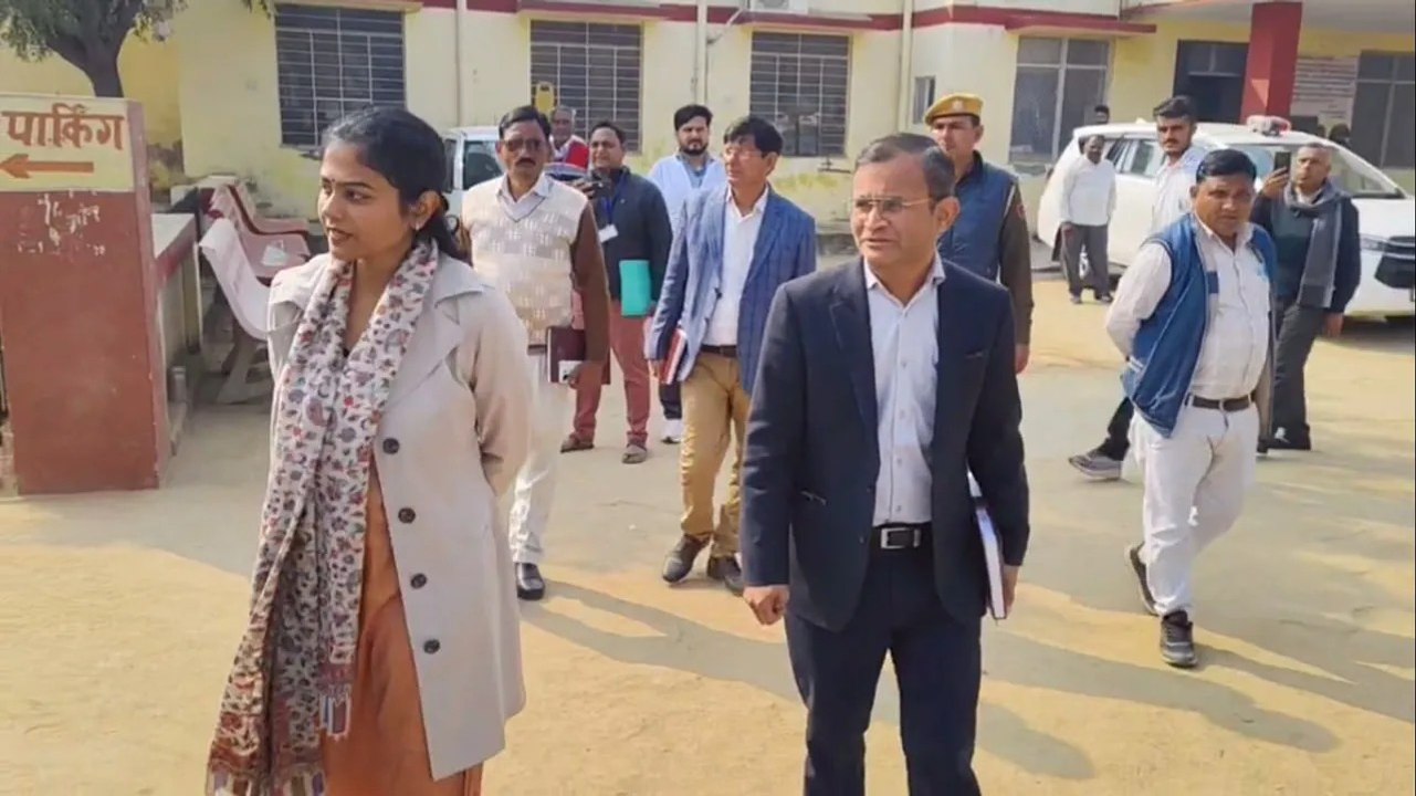 सीएचसी का कलेक्टर ने किया औचक निरीक्षण, ट्रॉमा सेंटर कार्य शुरू न होने पर जताई नाराजगी