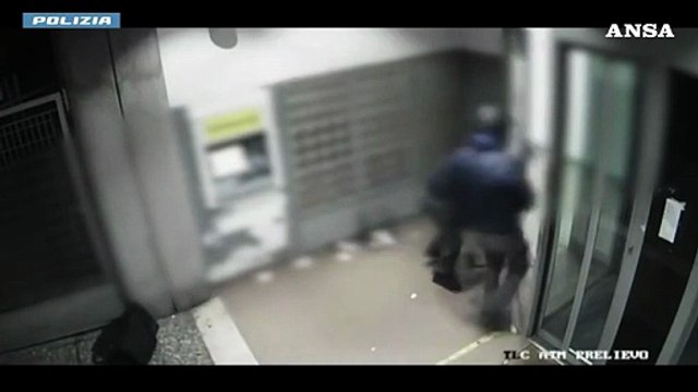 Assalto a un ufficio postale nel Catanese, tre arresti