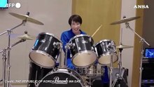 Giappone-Corea del Sud, le hit del K-pop alla batteria per i leader Takaichi e Lee