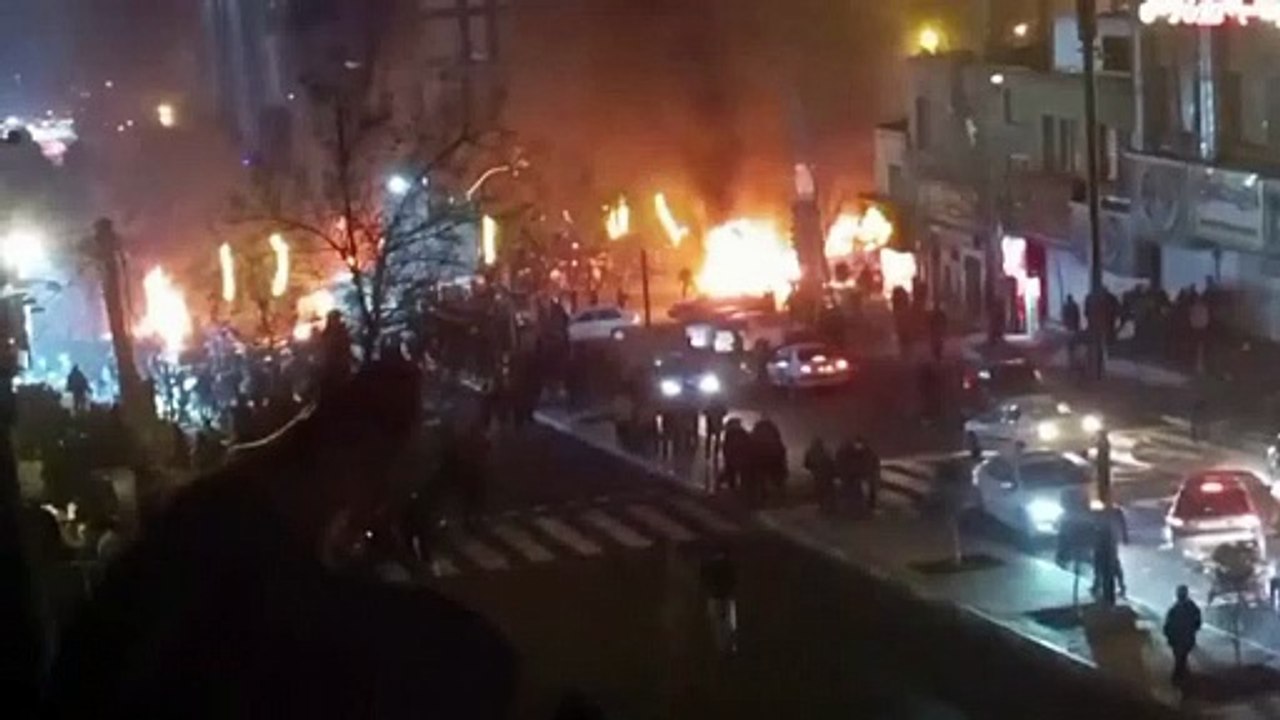 Internet wieder da: Protestvideos aus dem Iran verbreiten sich