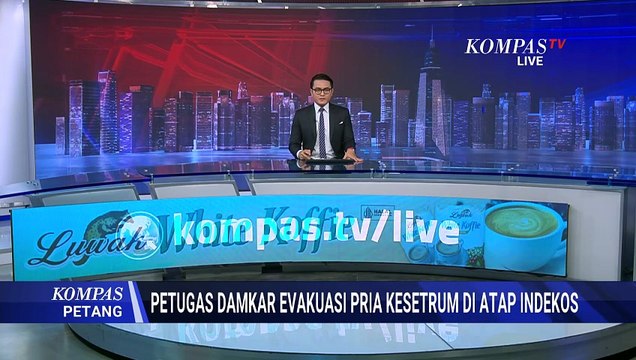 Dramatis, Damkar Evakuasi Pria Tersengat Listrik di Atap Indekos Surabaya | KOMPAS PETANG