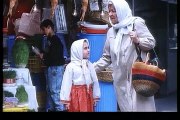 Il palloncino bianco - di Jafar Panahi con Mohsen Kalifi, Aida Mohammadkhani, Mohammad Shahani -1995 Commedia Iran ITA
