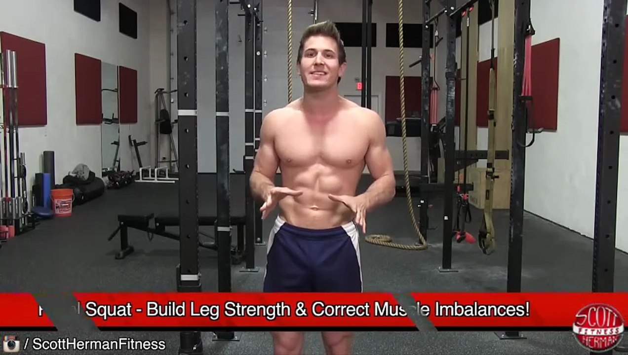 How To Pistol Squat - Build Leg Strength & Correct Muscle Imbalances!_Clip (1)