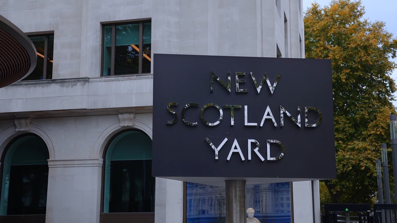 Hundreds from Met Police declare Freemasons links