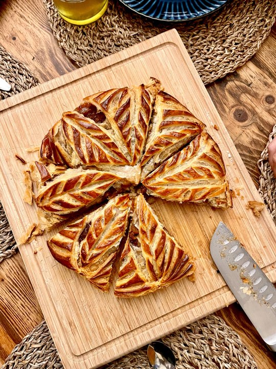 Galette des Rois façon Tarte Tatin | Recette Originale de Galette avec Pommes Caramélisées Maison