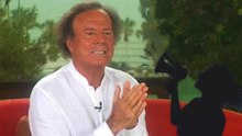 Julio Iglesias es acusado de actos de agresión sexual contra 2 mujeres; hechos se remontan a 2021