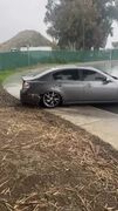 Car Crashes into Roadside