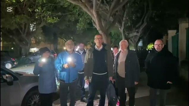 Via Eugenio l'Emiro alla ZIsa a Palermo. L'illuminazione pubblica è inesistente