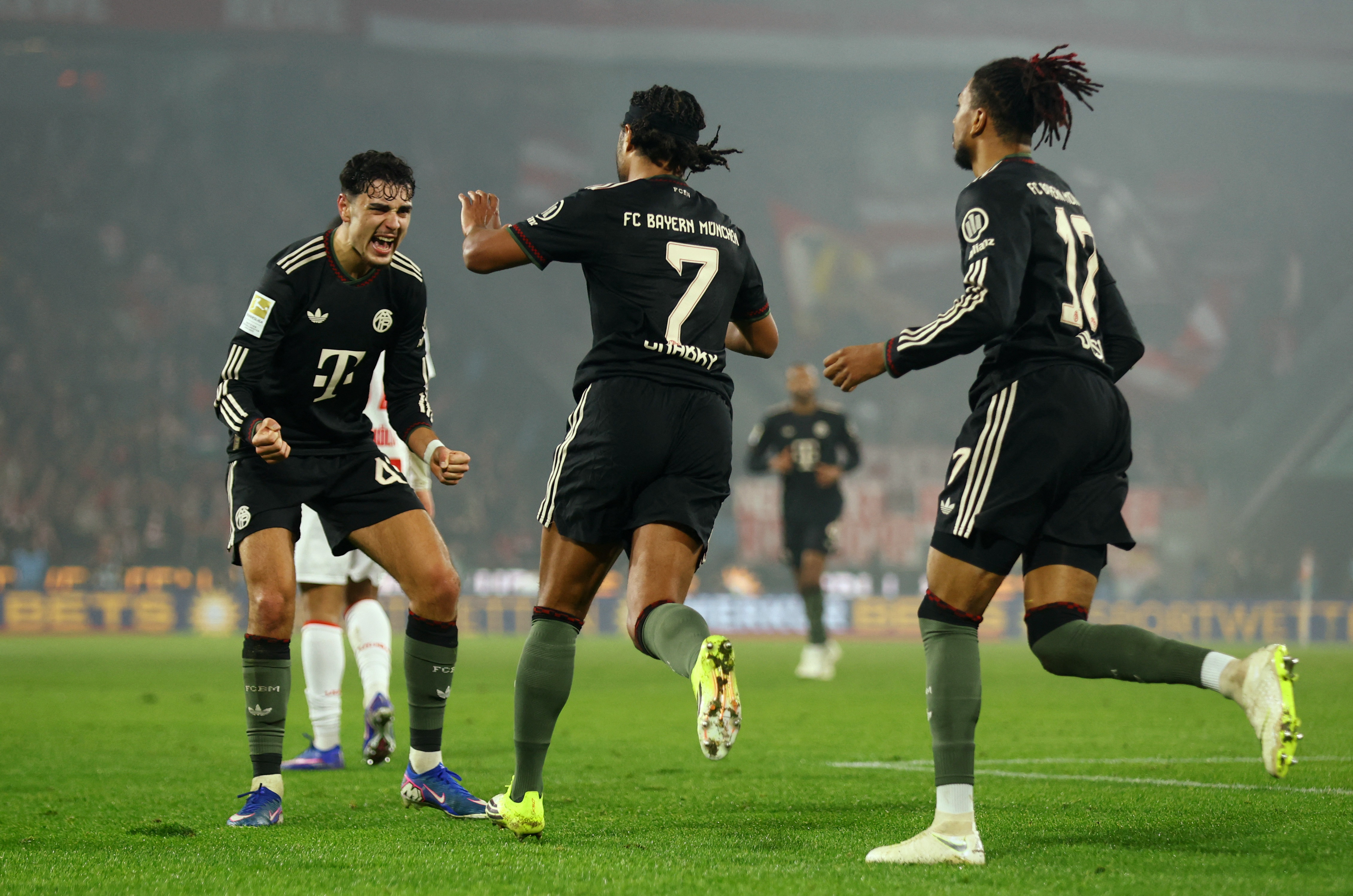 Bundesliga : Le Bayern bat Cologne et fait tomber un record !