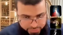 كان مسلما واعتنق النصرانية 😂😂😂